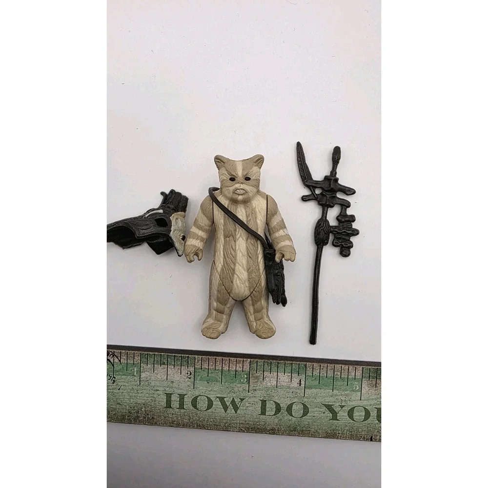 Vintage Kenner Star Wars Logray Ewok Medicine Man Action Figure COMPLETE